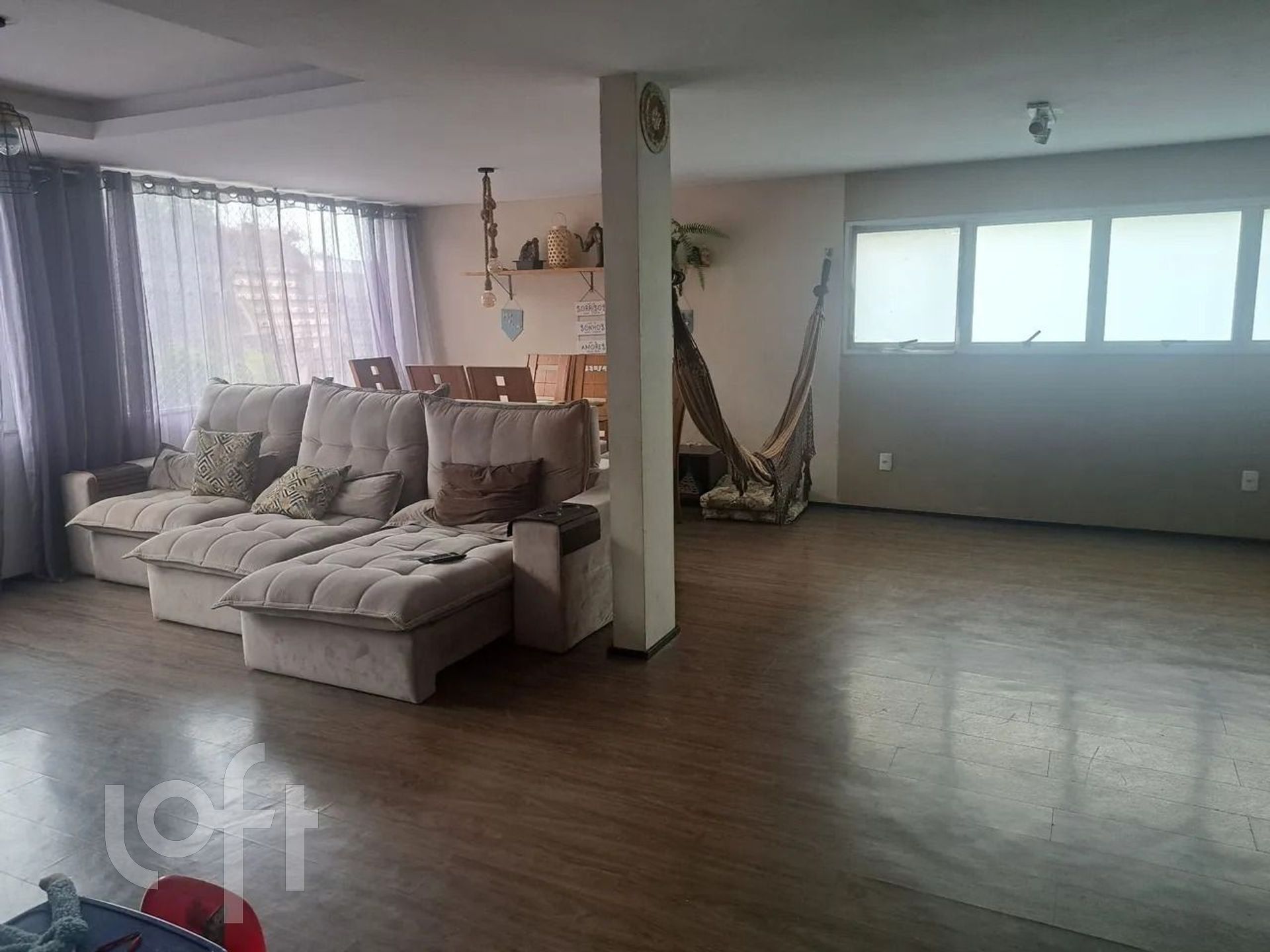 Casa à venda em Taquara com 250 m², 3 quartos, 2 vagas