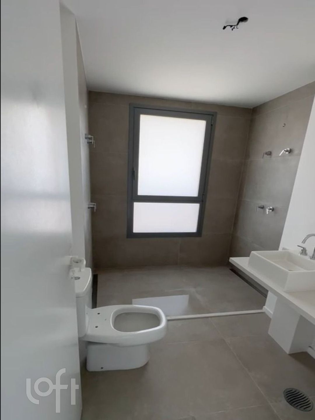 Apartamento à venda com 4 quartos, 167m² - Foto 4