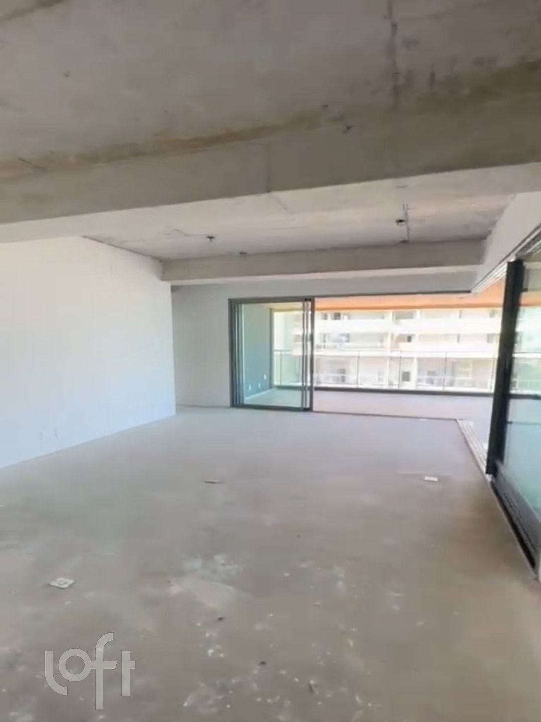 Apartamento à venda com 4 quartos, 167m² - Foto 6