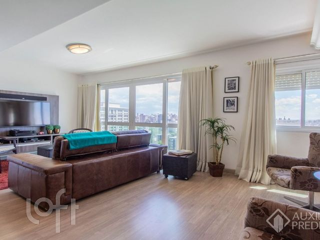 Apartamento com 79m², 3 dormitórios, 1 suíte, 2 vagas, Boa Vista em Porto Alegre