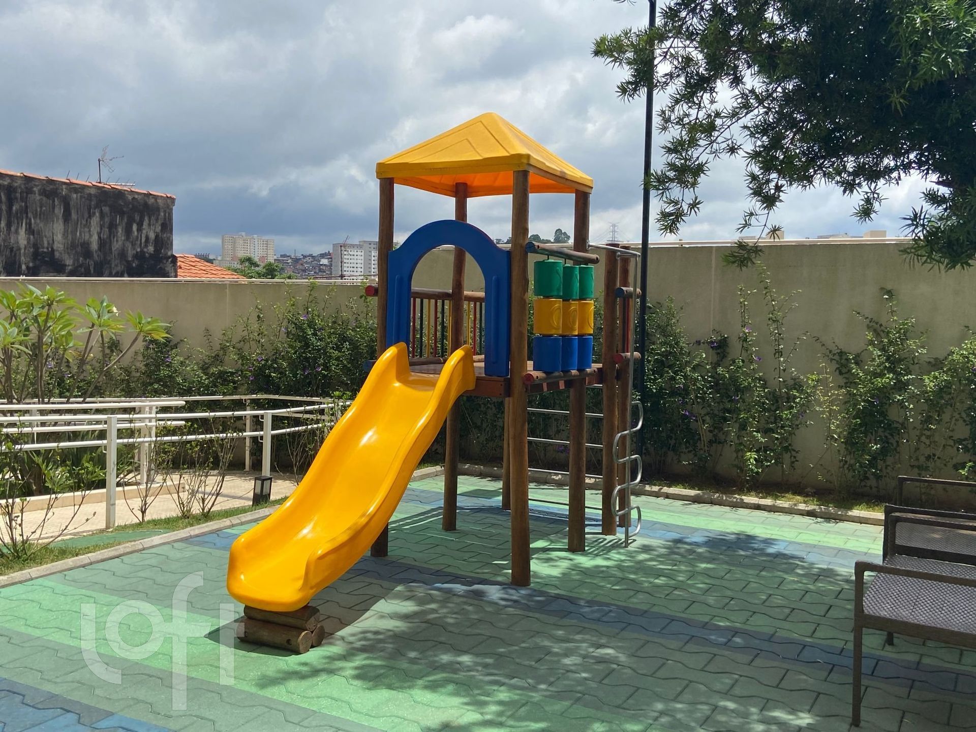 Imagem da propriedade PU1htnb15 25