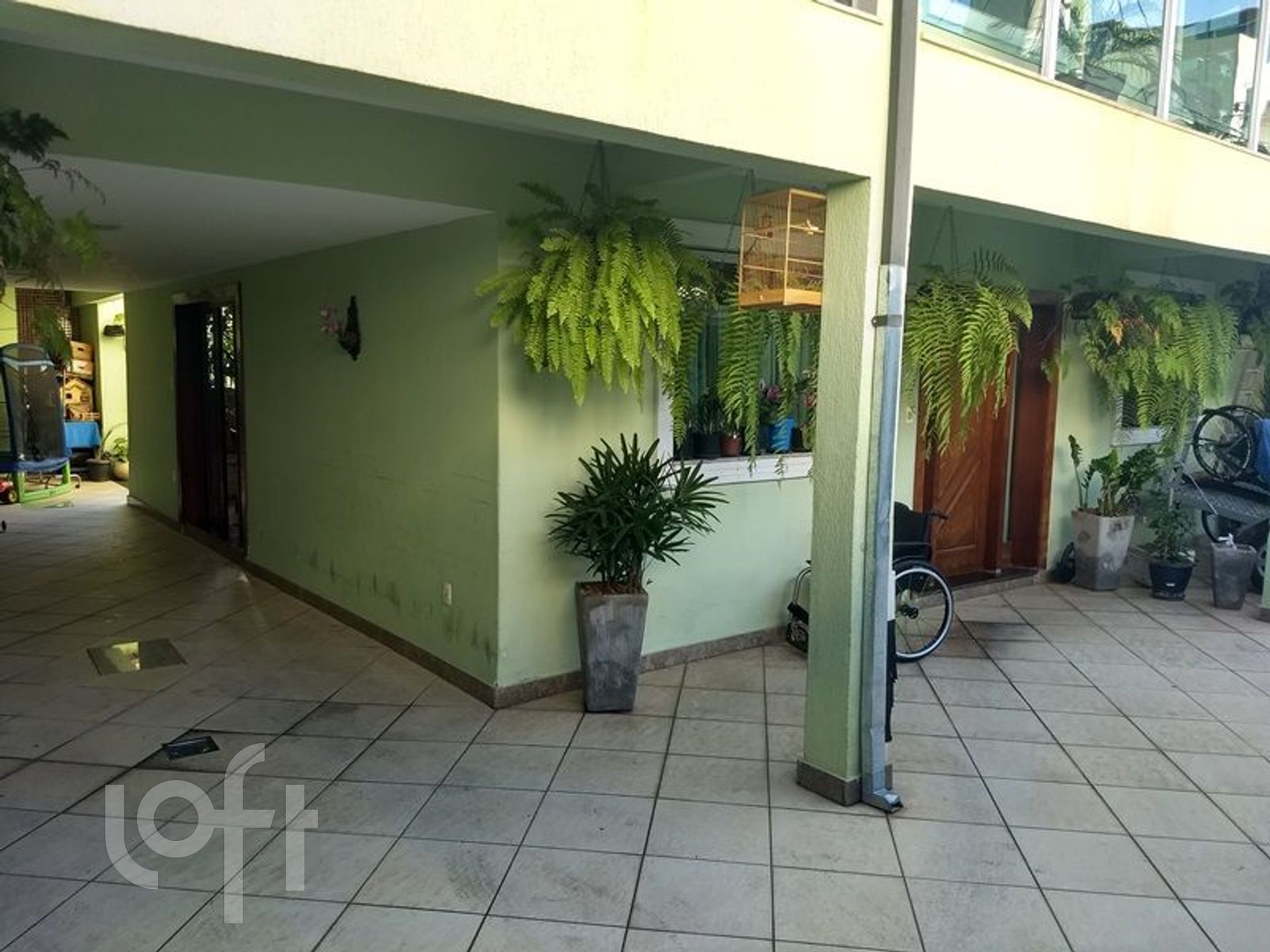 Casa à venda em Padre Eustáquio com 400 m², 4 quartos, 1 suíte, 5 vagas