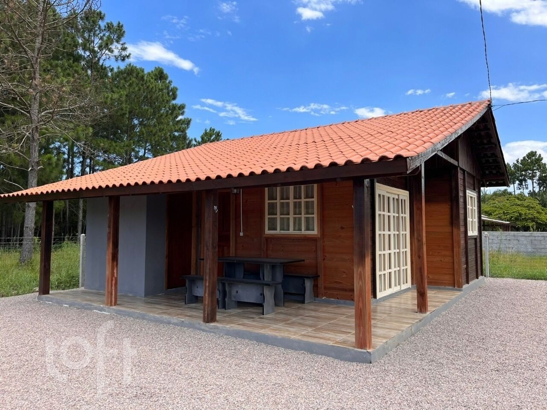 Casa à venda em Centro com 330 m², 2 quartos, 2 vagas