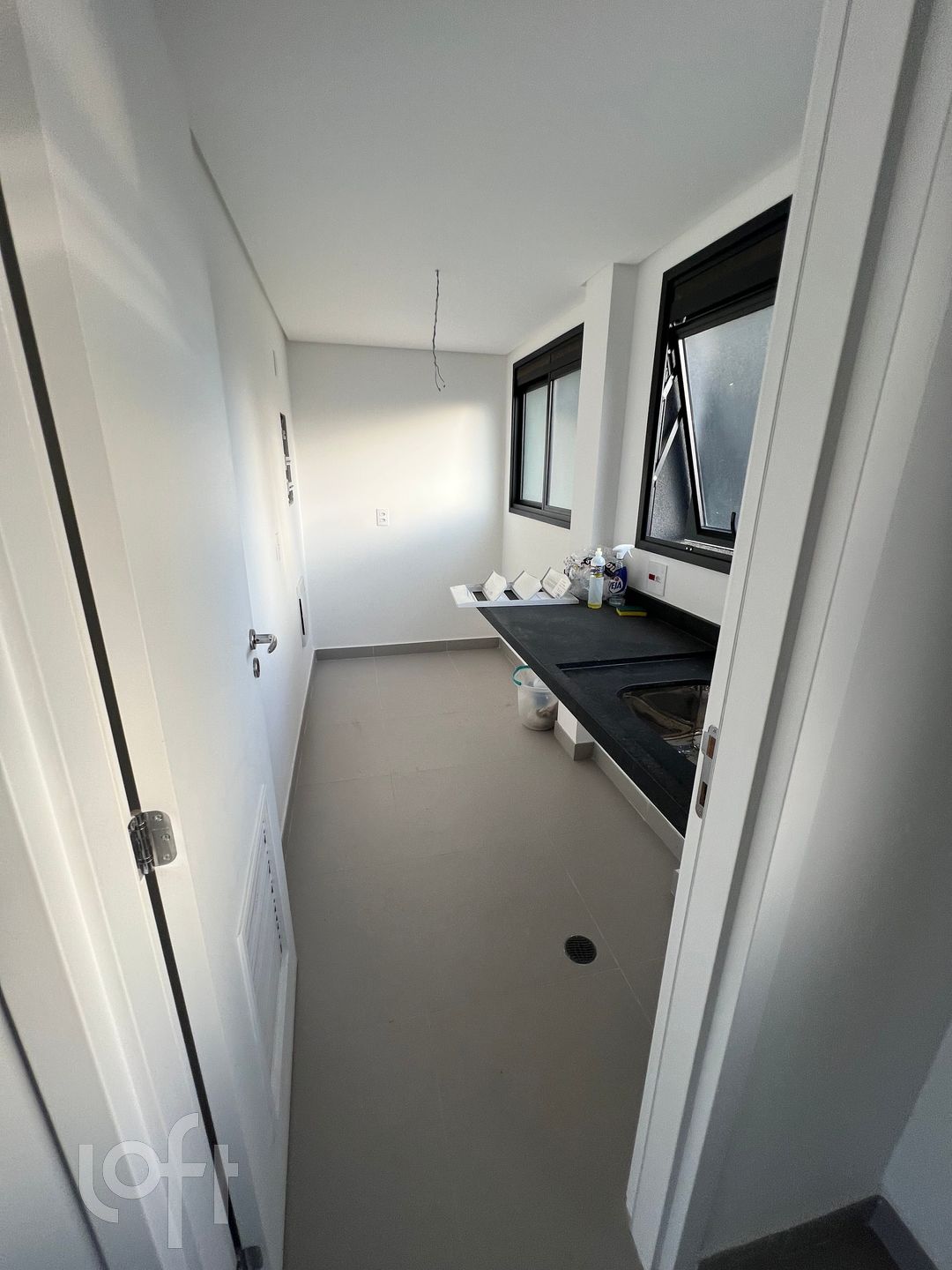 Apartamento à venda com 3 quartos, 142m² - Foto 5