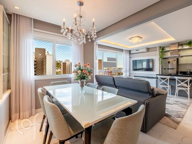 Apartamento com 75m², 2 dormitórios, 1 suíte, 2 vagas, Menino Deus em Porto Alegre