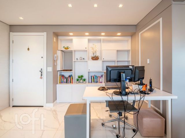 Apartamento com 75m², 2 dormitórios, 1 suíte, 2 vagas, Menino Deus em Porto Alegre