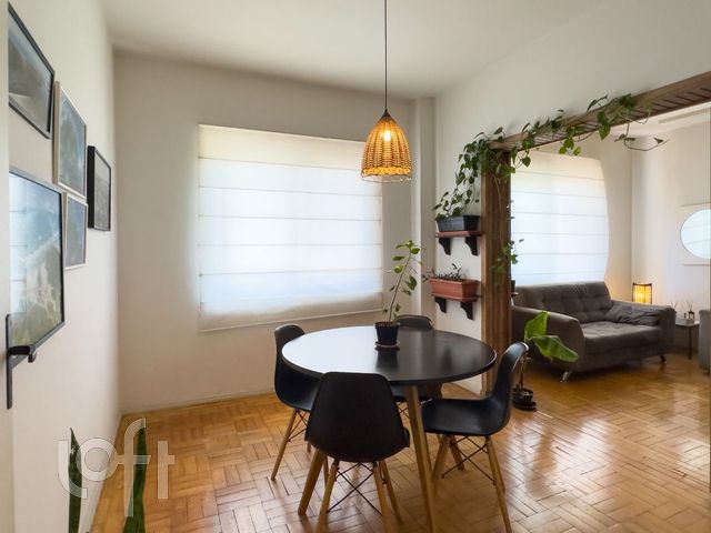 Apartamento com 88m², 2 dormitórios, Moinhos de Vento em Porto Alegre