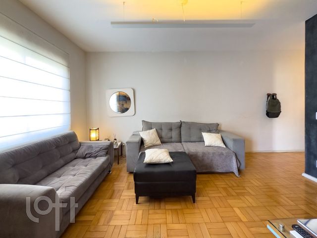 Apartamento com 88m², 2 dormitórios, Moinhos de Vento em Porto Alegre