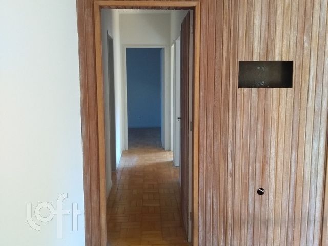 Apartamento com 88m², 2 dormitórios, Moinhos de Vento em Porto Alegre