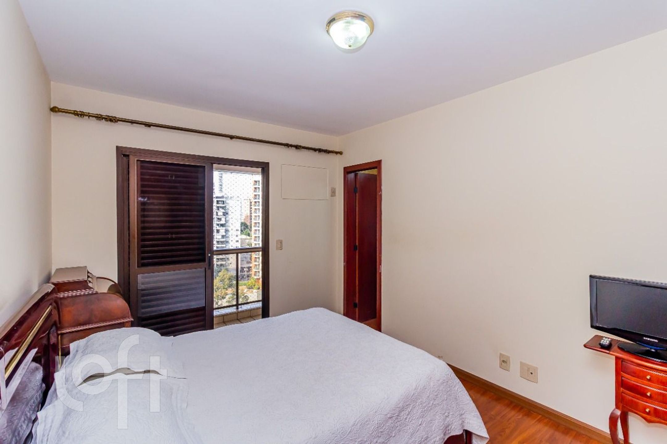 Apartamento à venda com 4 quartos, 140m² - Foto 24