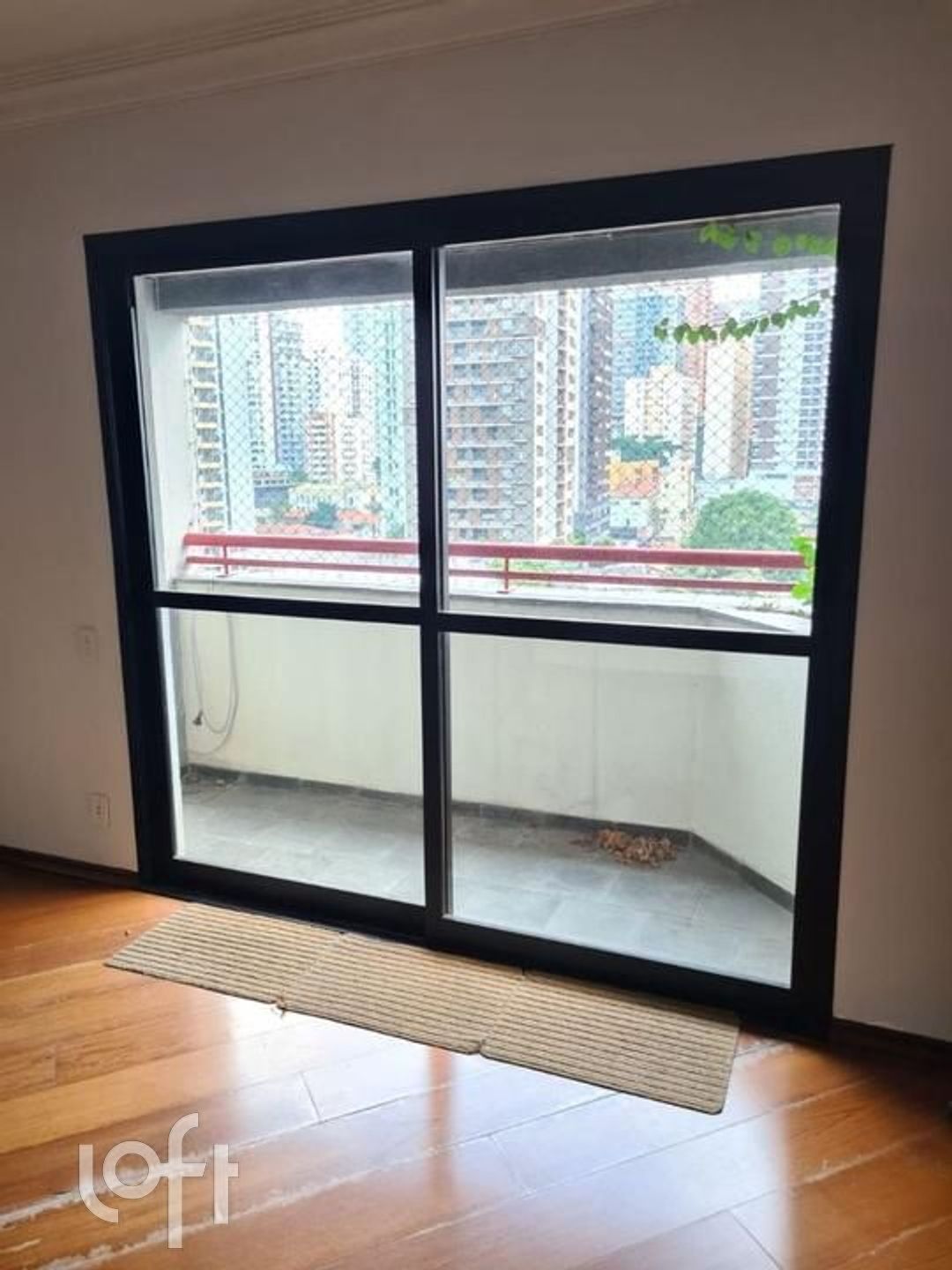 Apartamento à venda com 3 quartos, 131m² - Foto 2