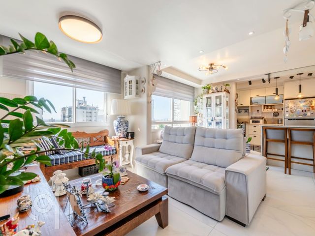 Apartamento com 67m², 3 dormitórios, 1 suíte, 1 vaga, Cristo Redentor em Porto Alegre