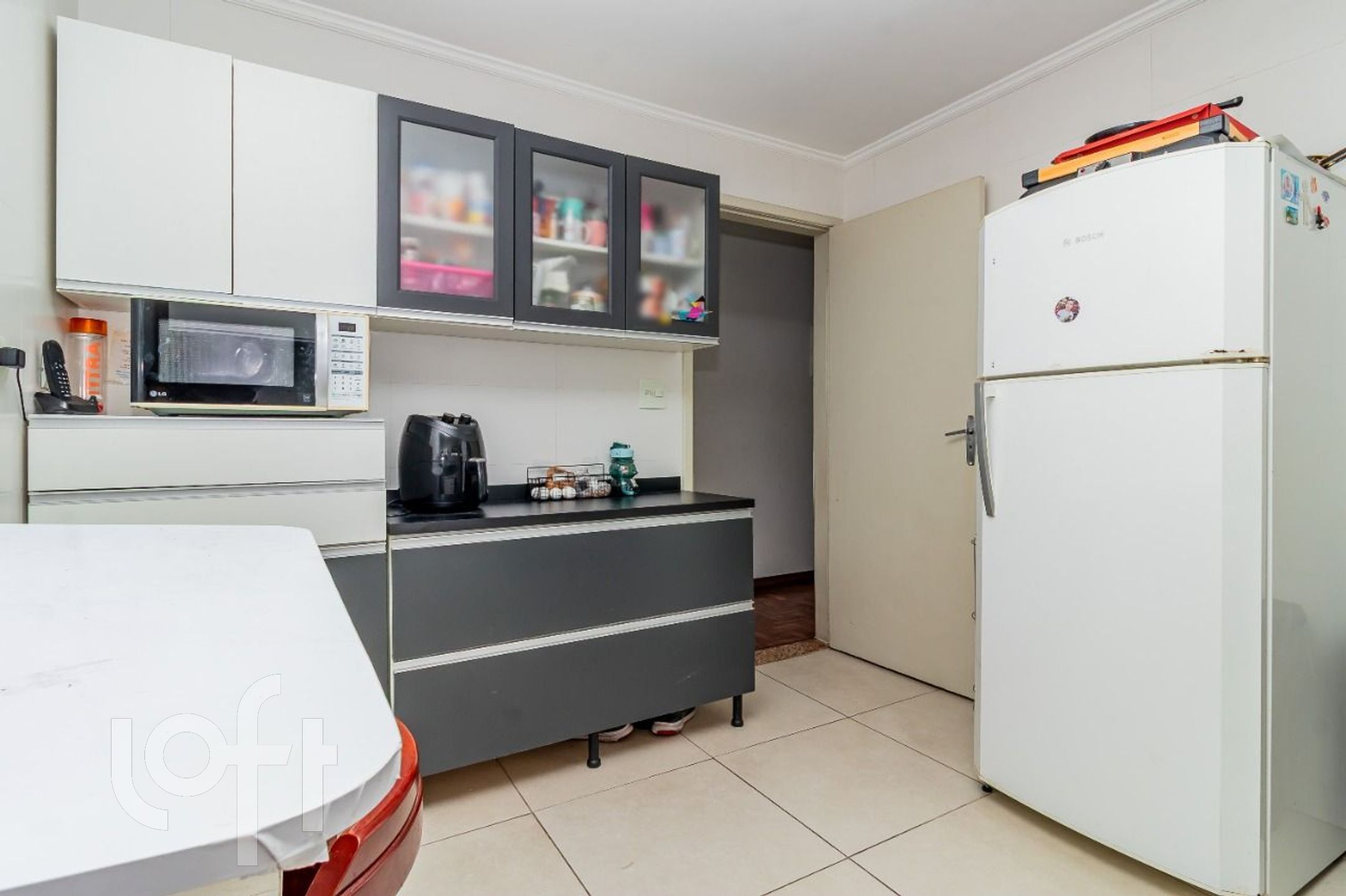 Apartamento à venda com 2 quartos, 70m² - Foto 10