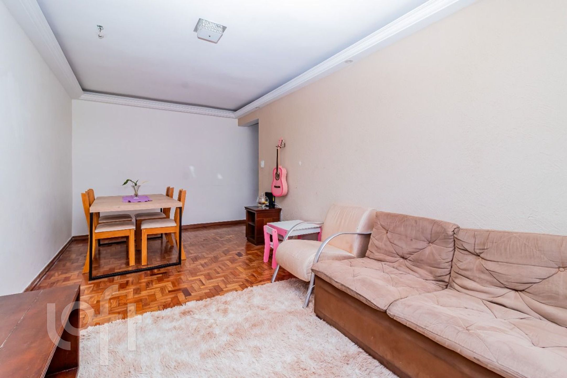 Apartamento à venda com 2 quartos, 70m² - Foto 2