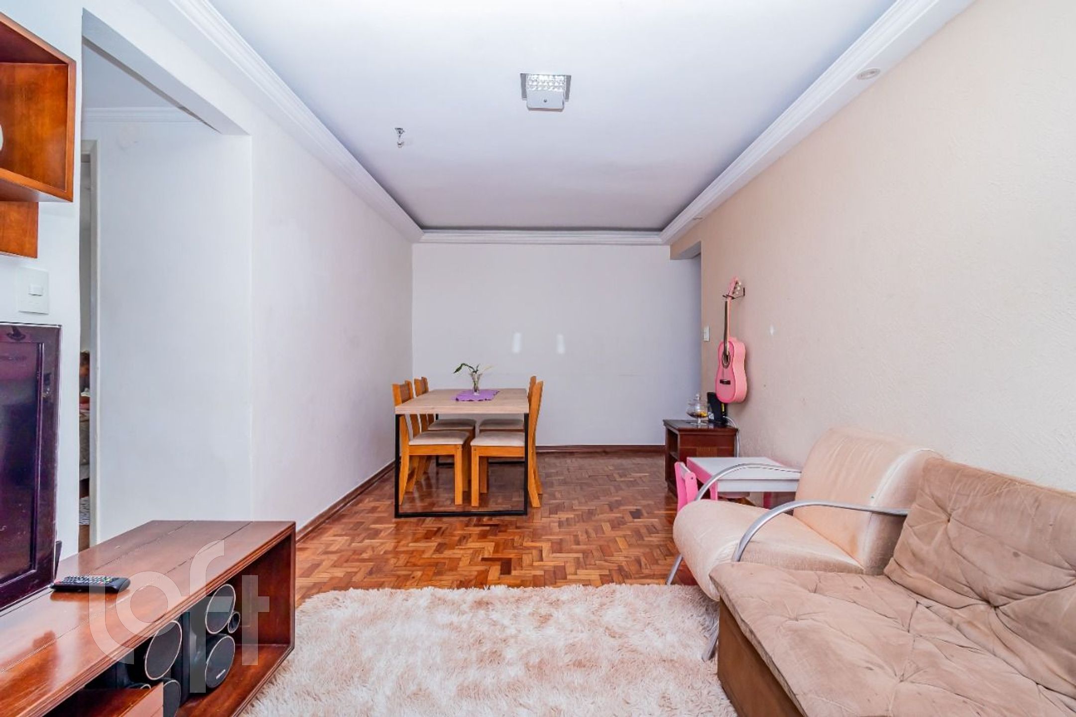 Apartamento à venda com 2 quartos, 70m² - Foto 3