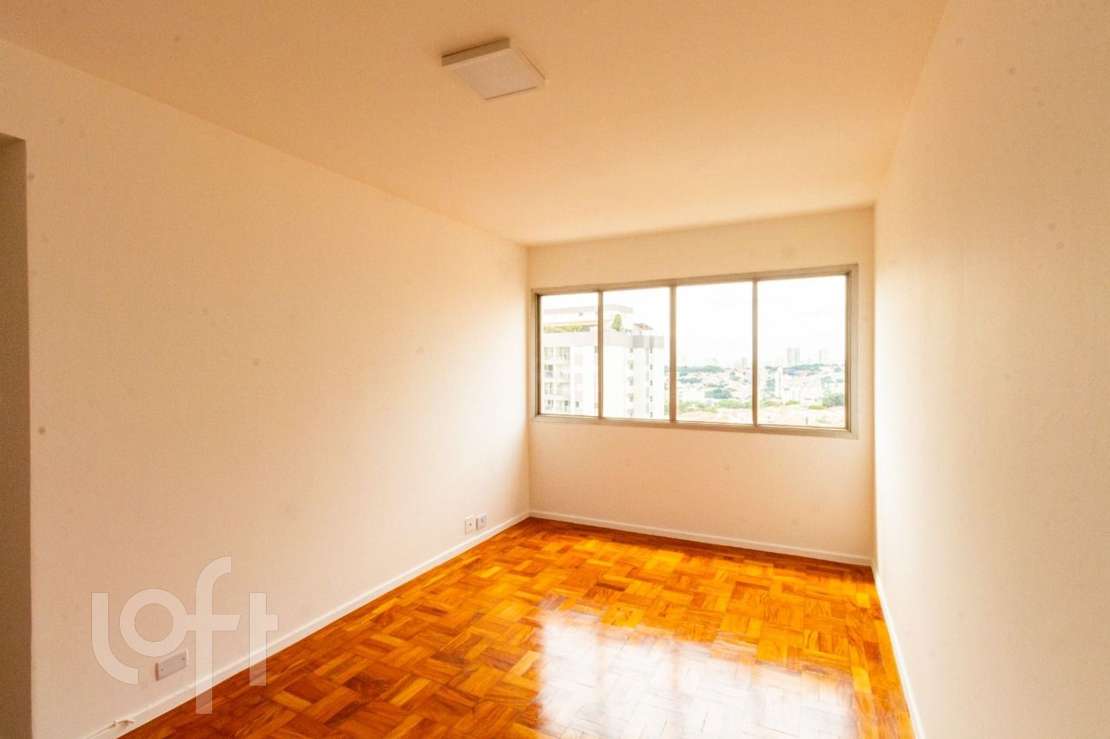 Apartamento à venda com 2 quartos, 68m² - Foto 2