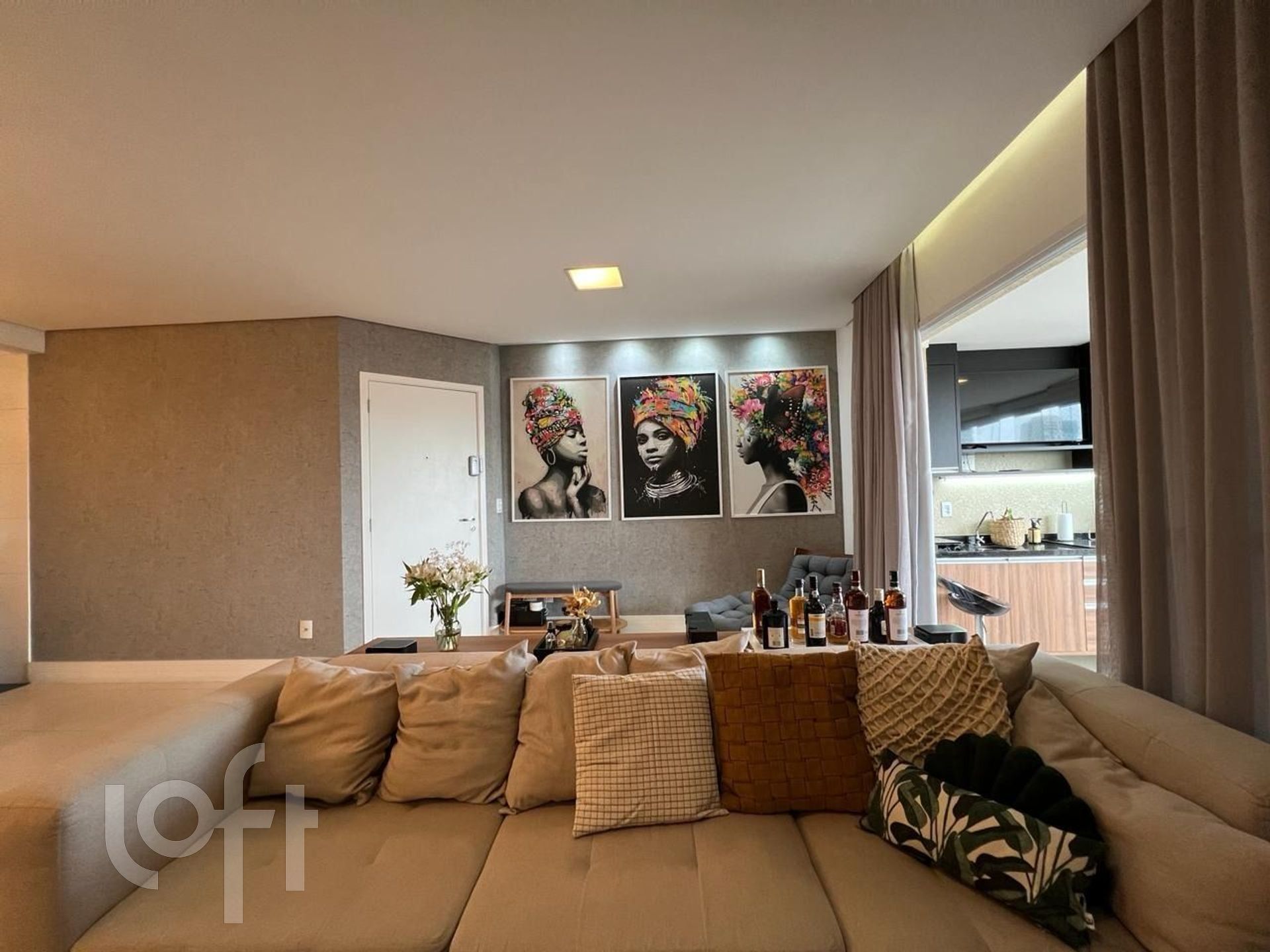 Apartamento à venda com 3 quartos, 110m² - Foto 1