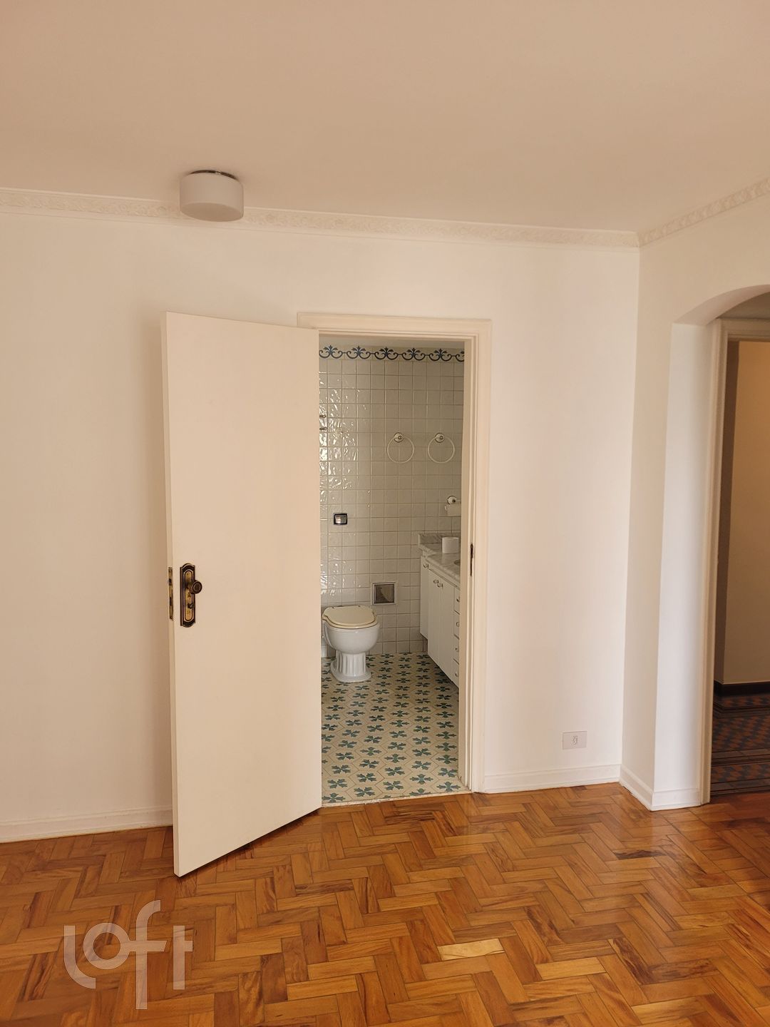 Apartamento à venda com 4 quartos, 165m² - Foto 4