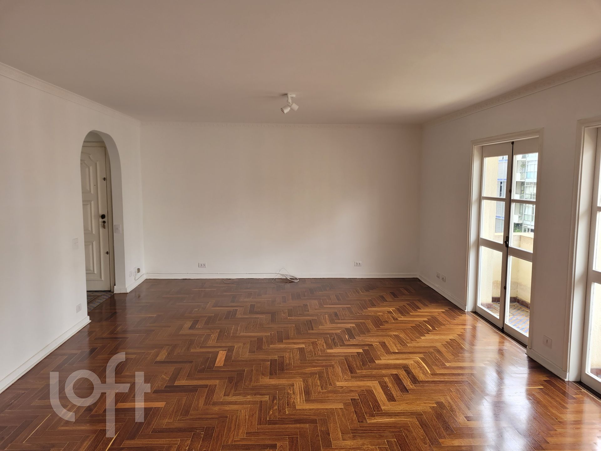 Apartamento à venda com 4 quartos, 165m² - Foto 3