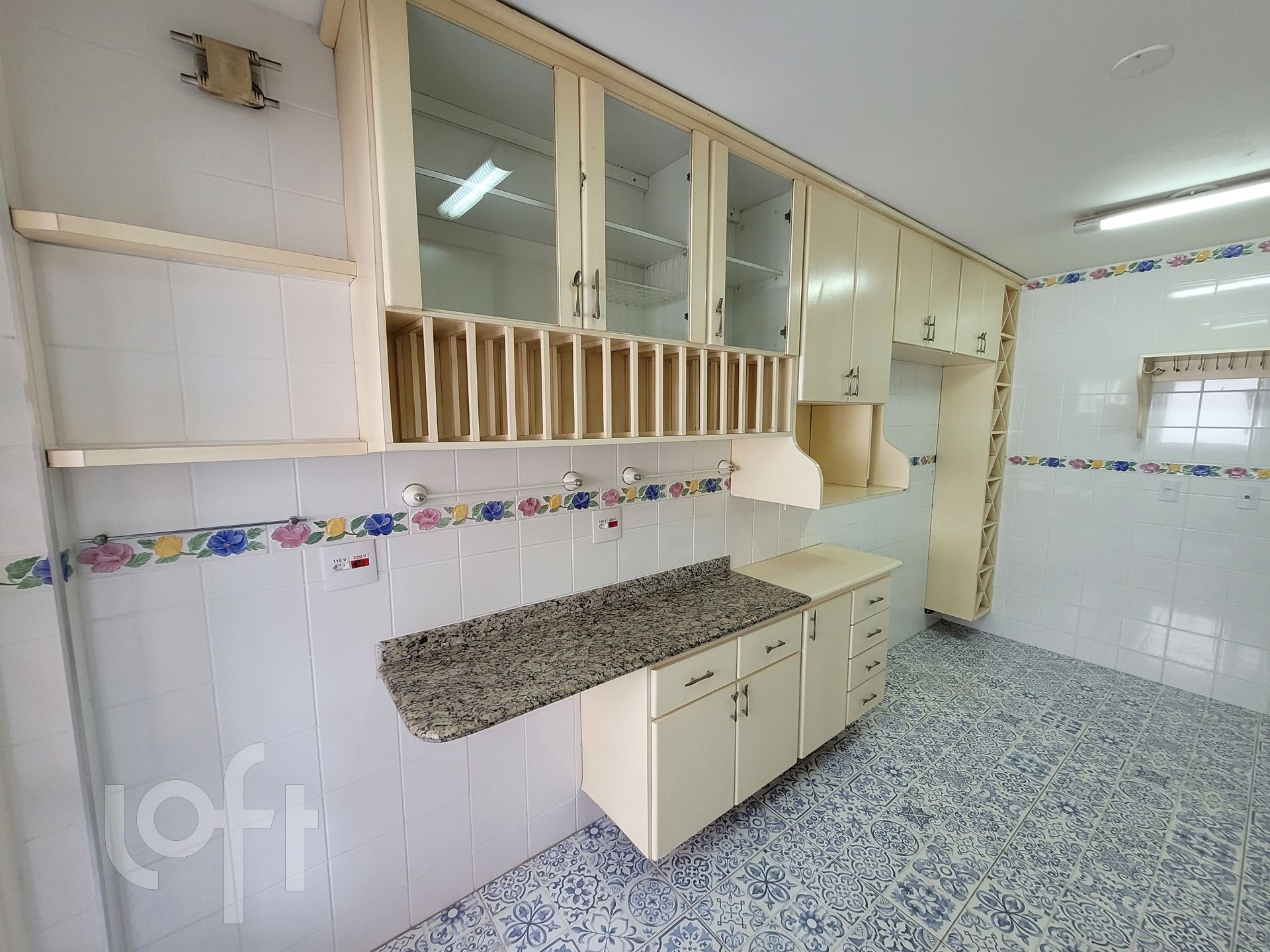 Apartamento à venda com 4 quartos, 165m² - Foto 6