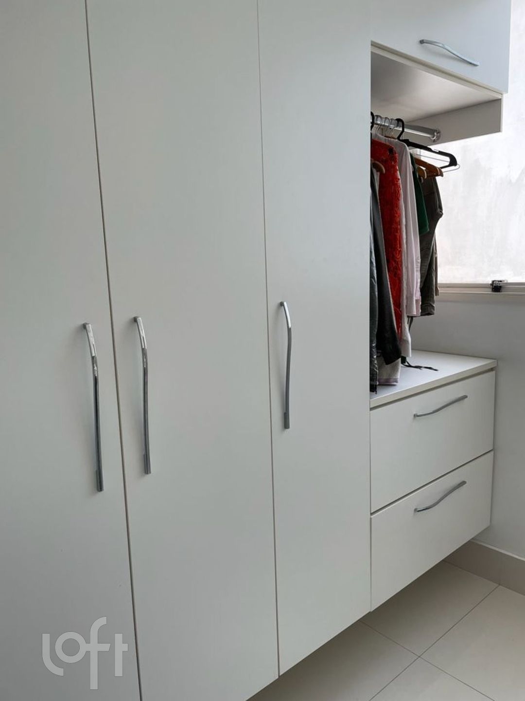 Apartamento à venda com 4 quartos, 325m² - Foto 2