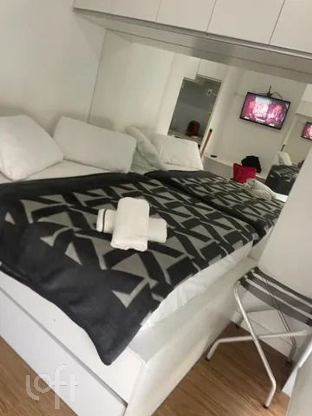 Apartamento à venda com 1 quarto, 24m² - Foto 3