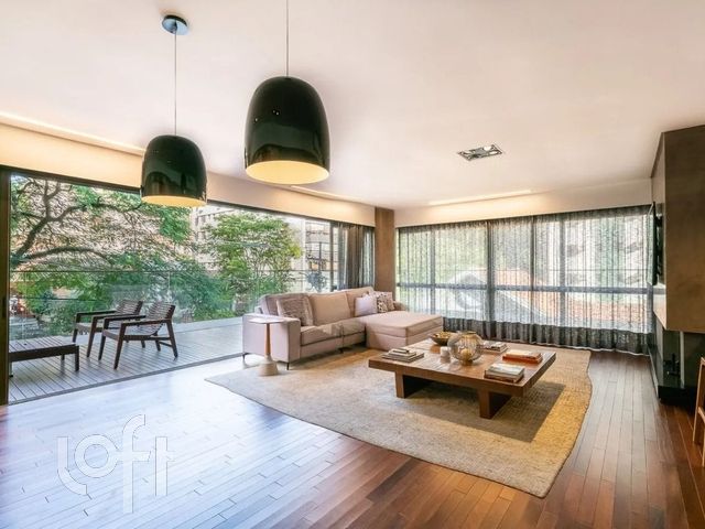 Apartamento com 156m², 2 dormitórios, 2 suítes, Petrópolis em Porto Alegre