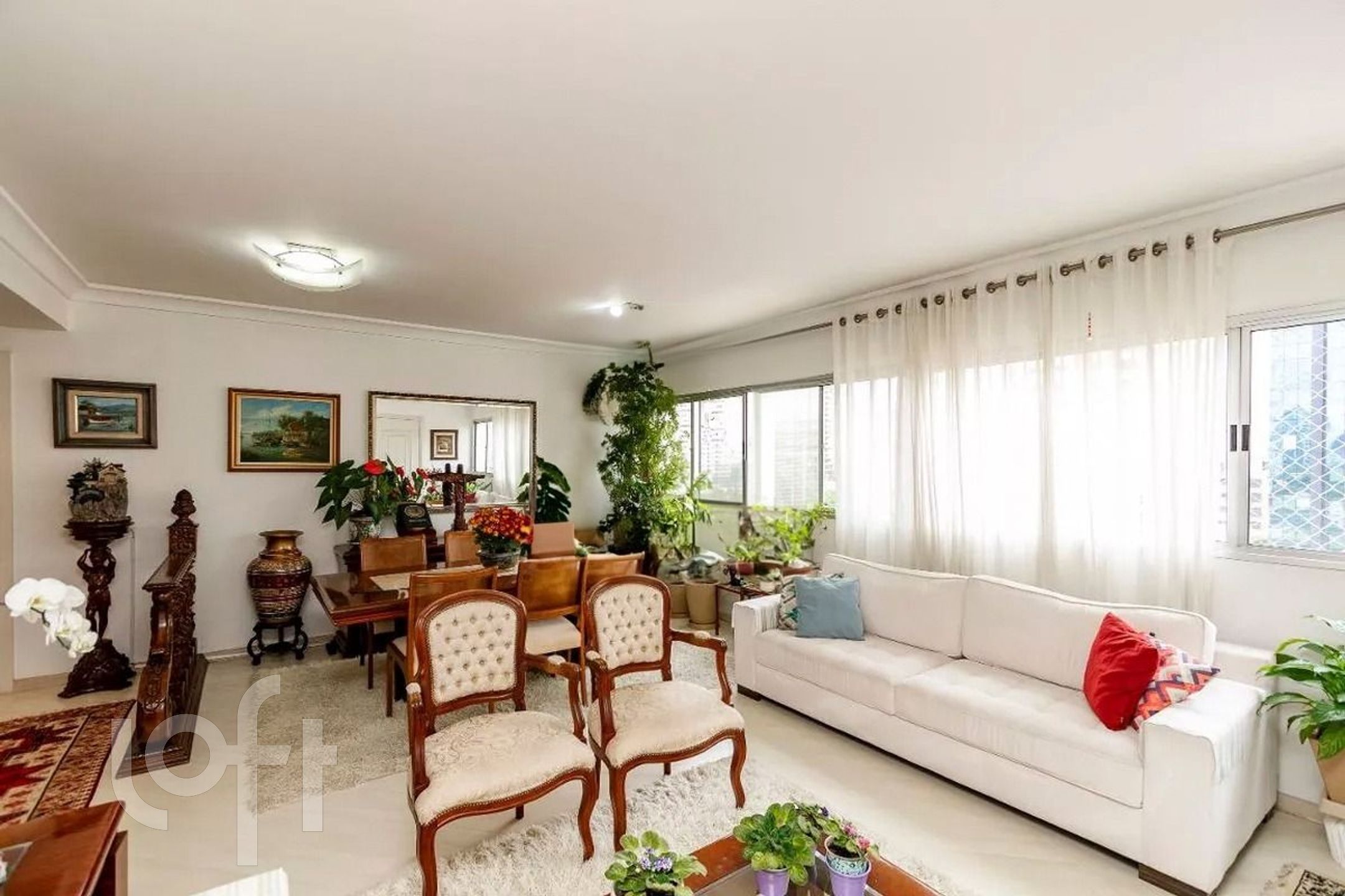Apartamento espaçoso em Vila Cordeiro - SP