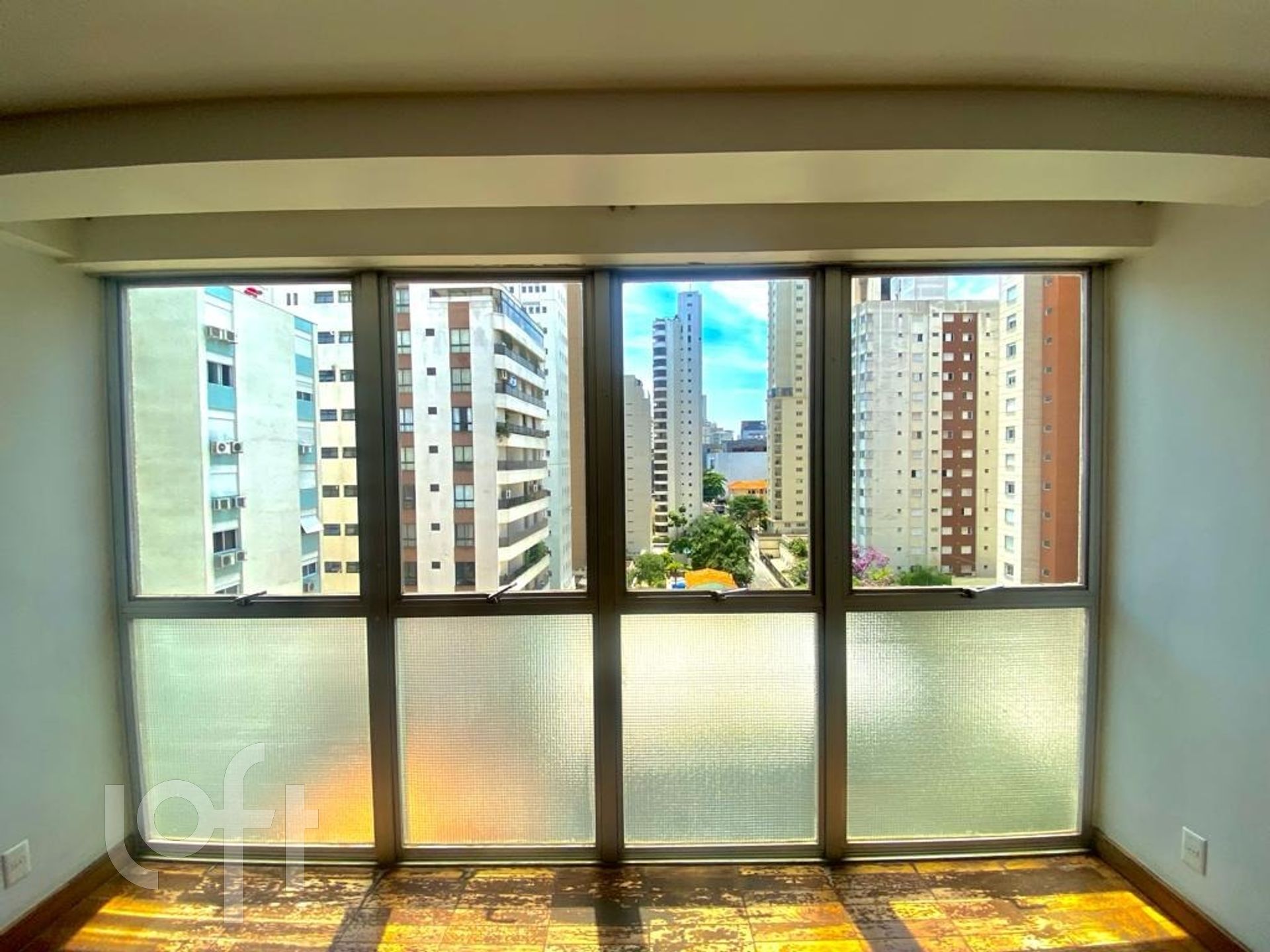 Apartamento à venda com 4 quartos, 210m² - Foto 6