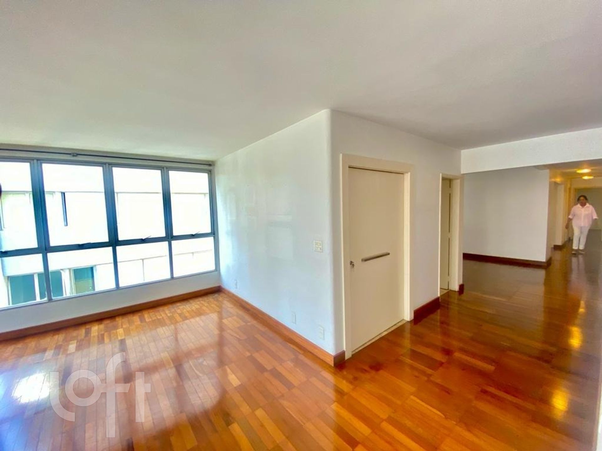 Apartamento à venda com 4 quartos, 210m² - Foto 5