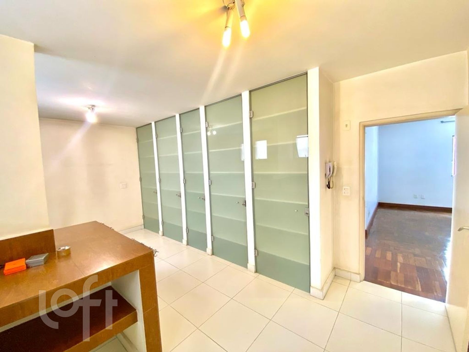 Apartamento à venda com 4 quartos, 210m² - Foto 9