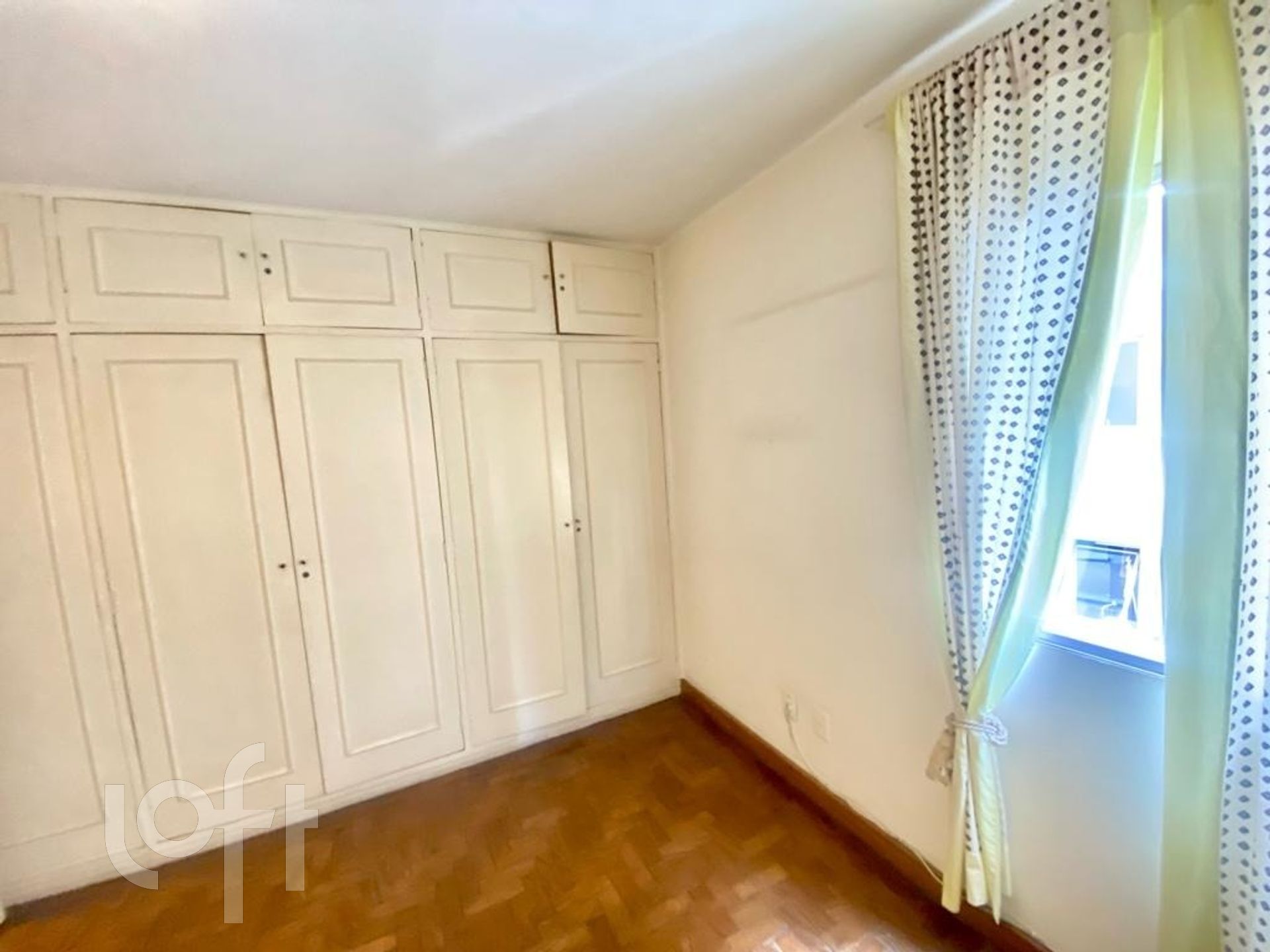 Apartamento à venda com 4 quartos, 210m² - Foto 14