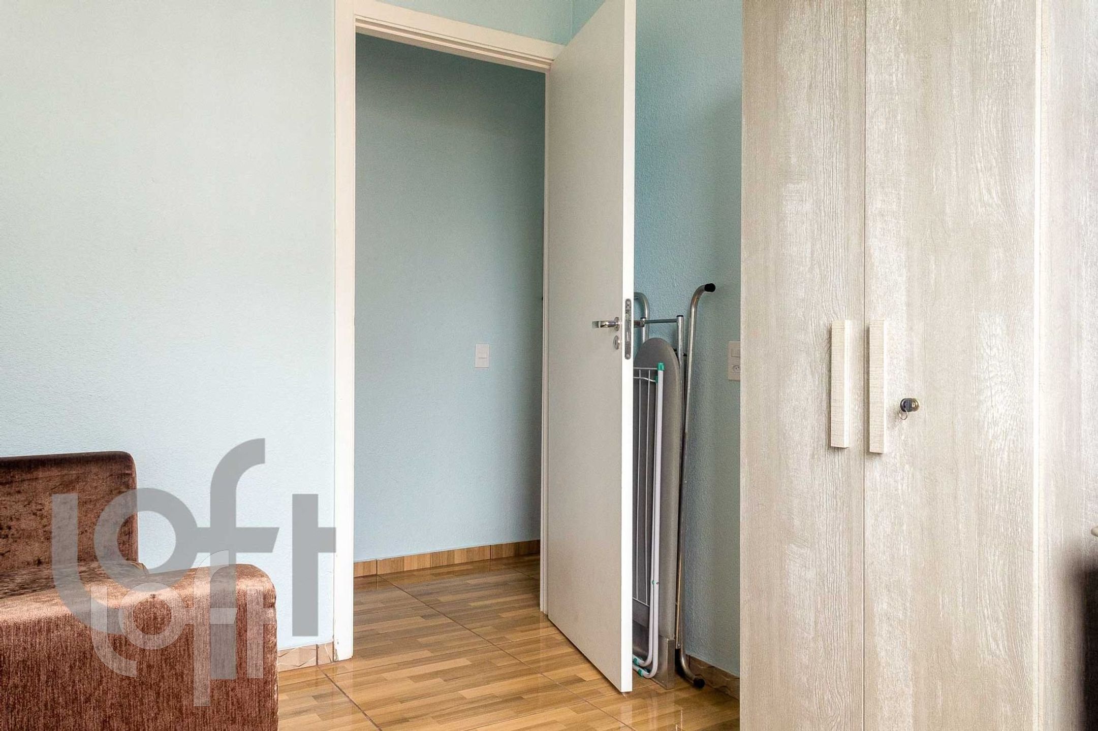 Apartamento à venda com 2 quartos, 43m² - Foto 2