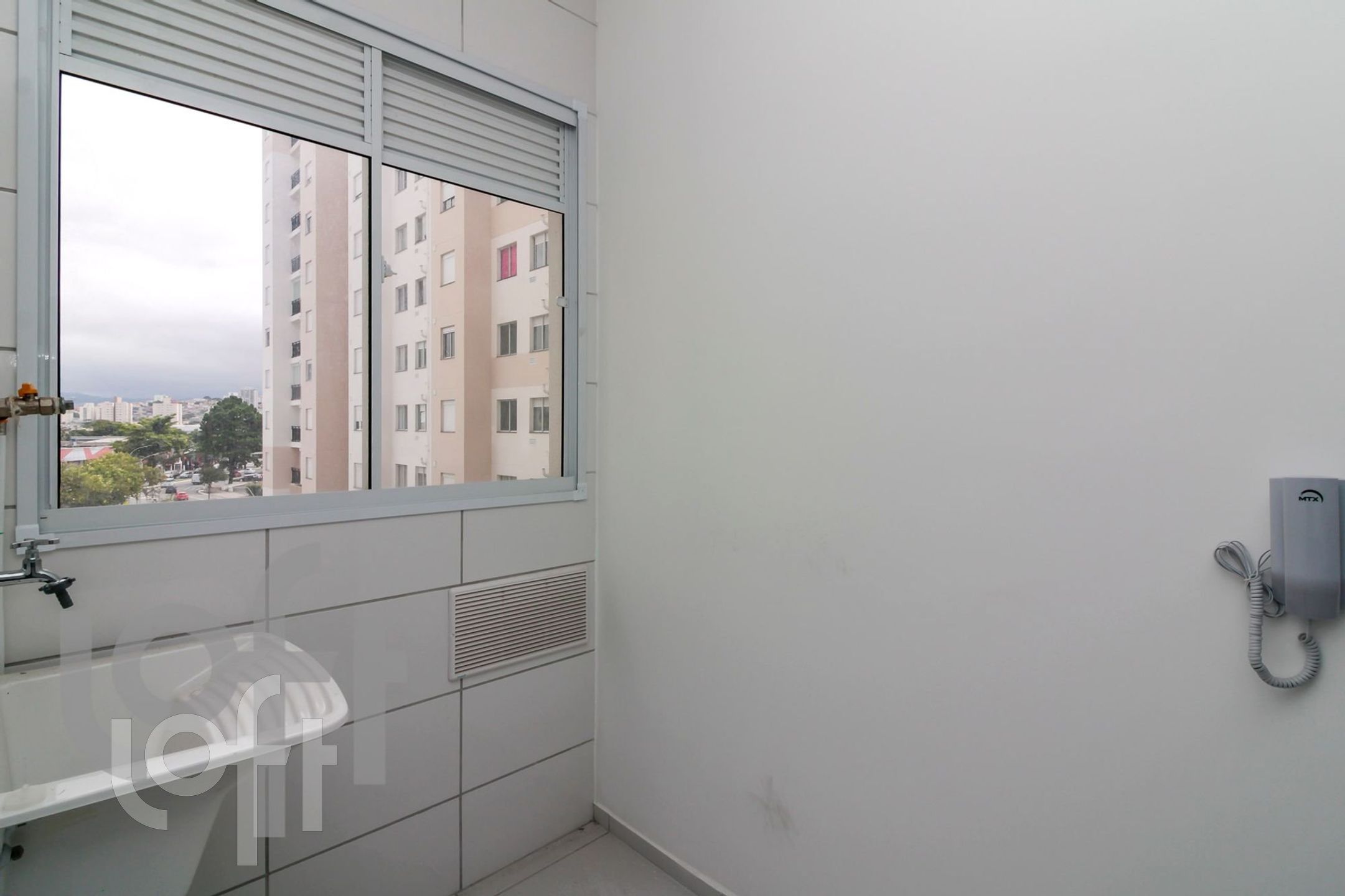 Apartamento à venda com 2 quartos, 42m² - Foto 24