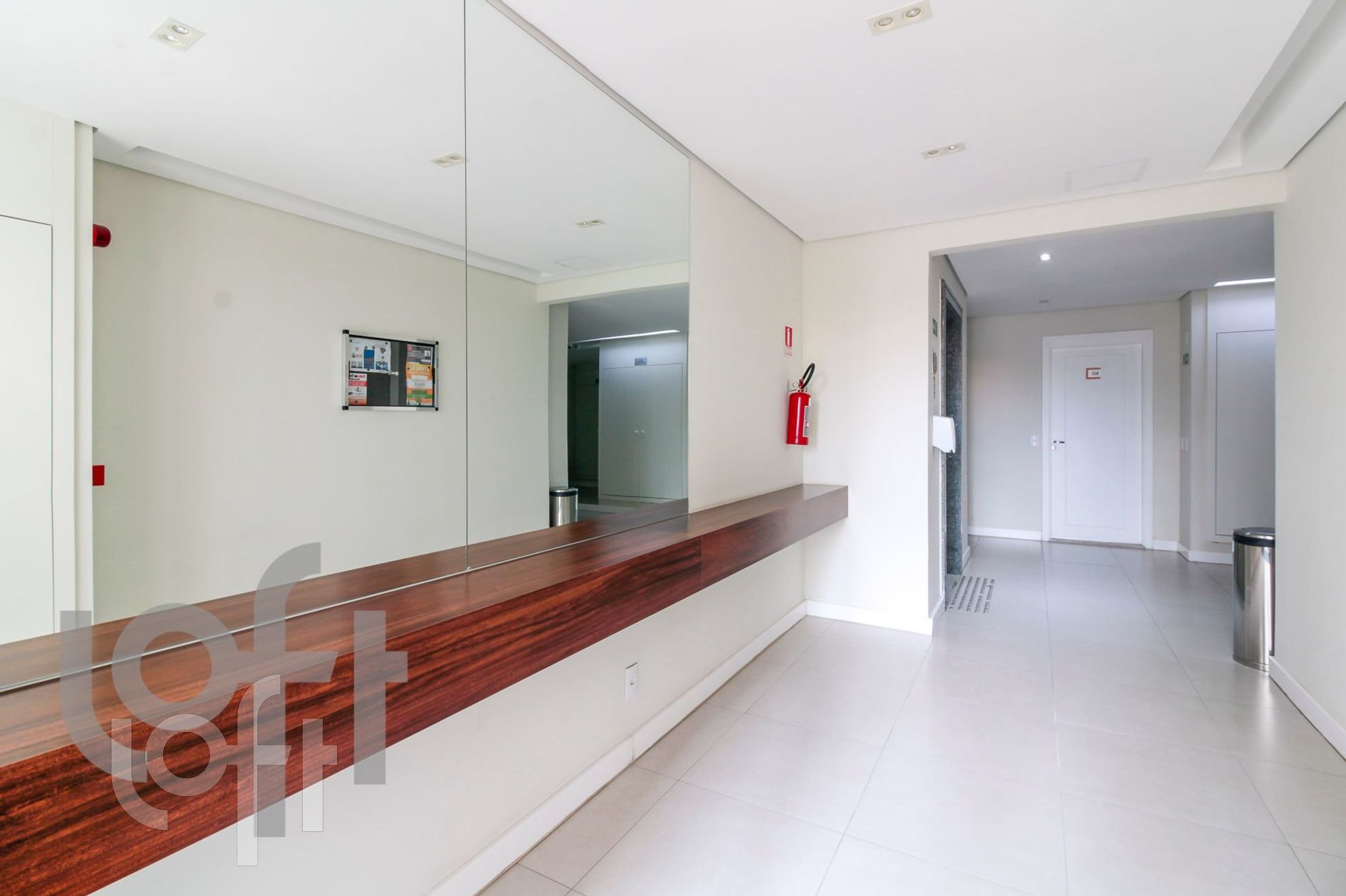 Apartamento à venda com 2 quartos, 42m² - Foto 35