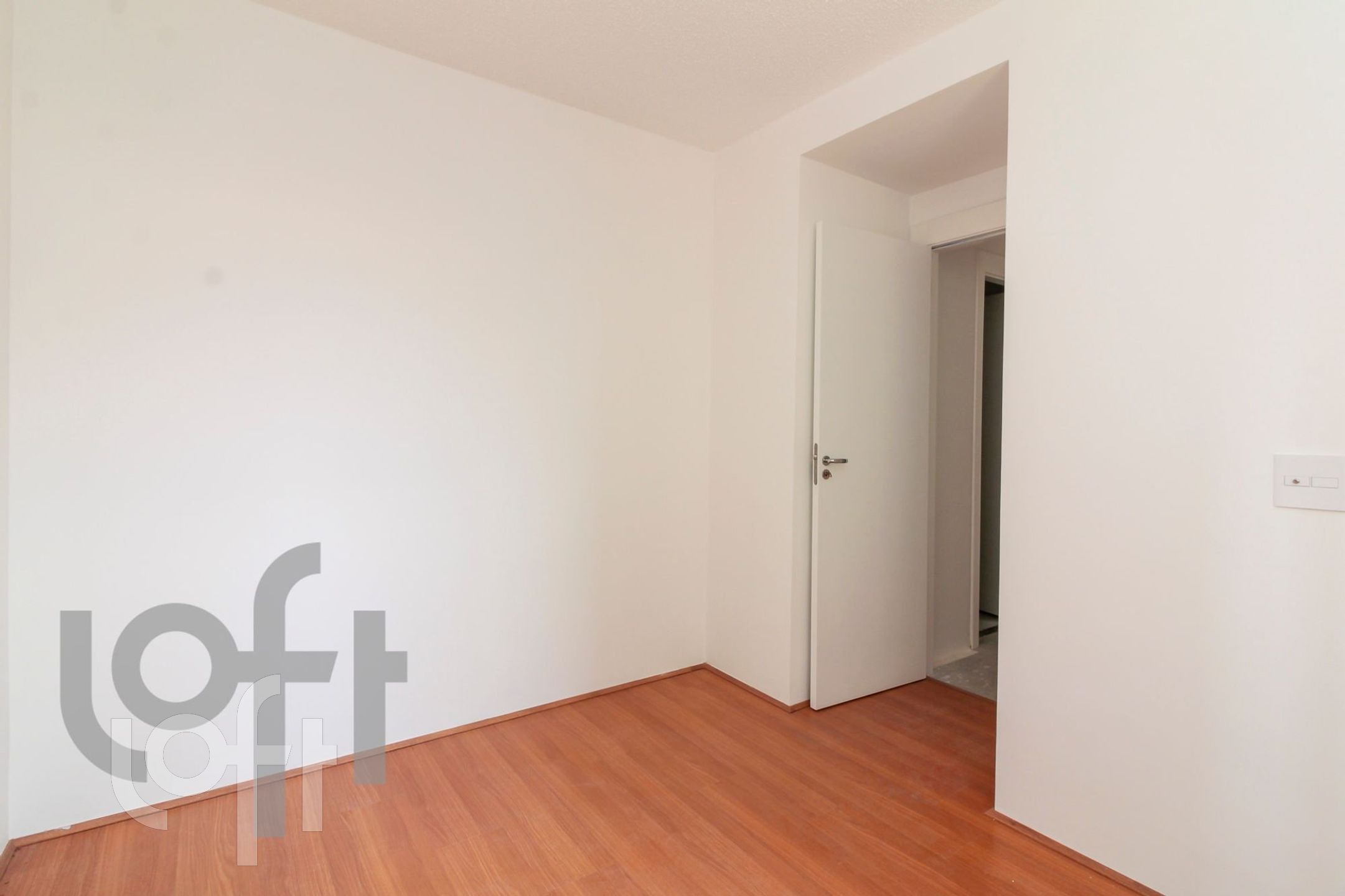 Apartamento à venda com 2 quartos, 42m² - Foto 11