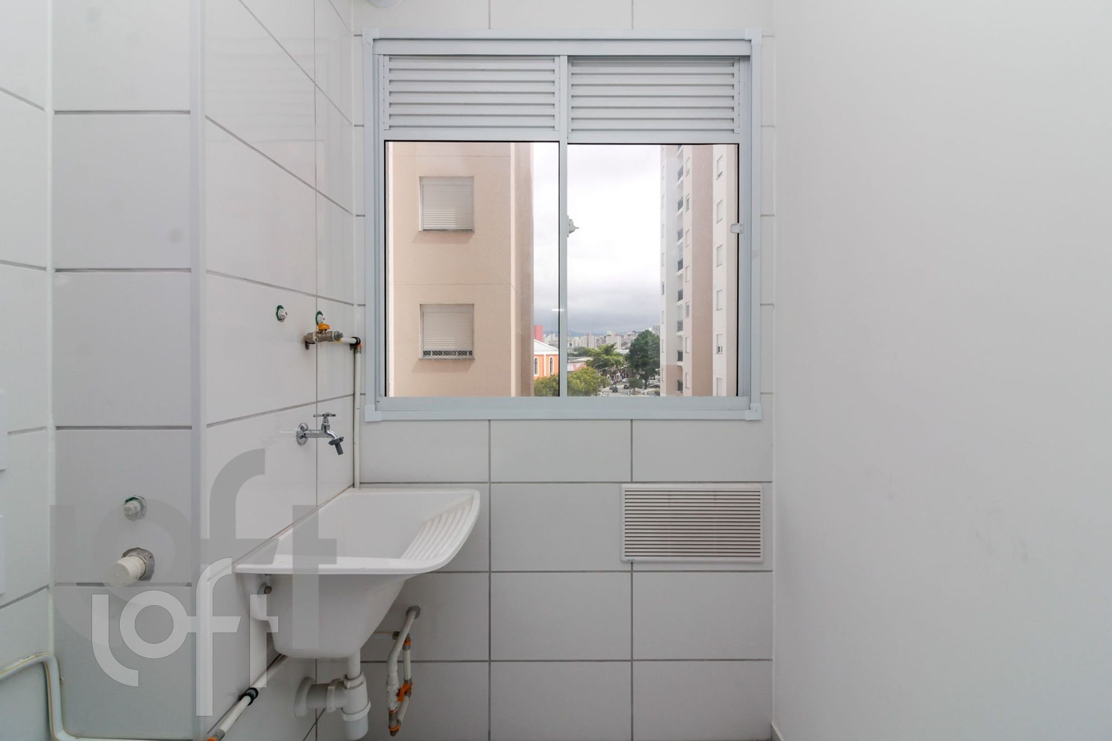 Apartamento à venda com 2 quartos, 42m² - Foto 26