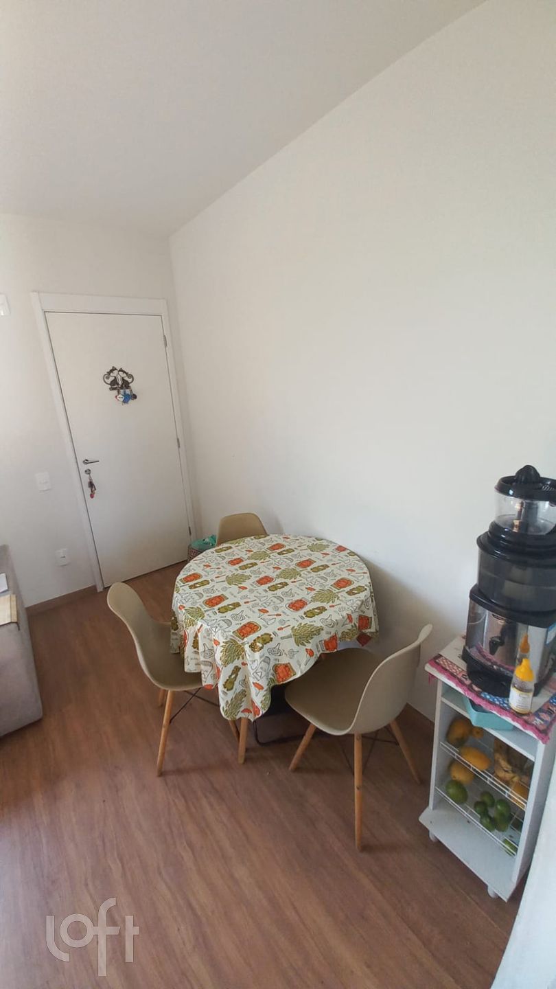 Apartamento à venda com 2 quartos, 44m² - Foto 4