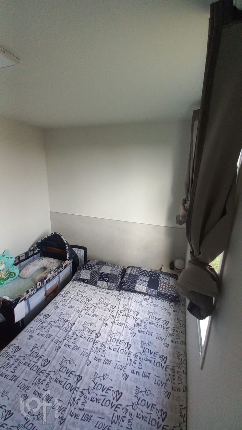 Apartamento à venda com 2 quartos, 44m² - Foto 13