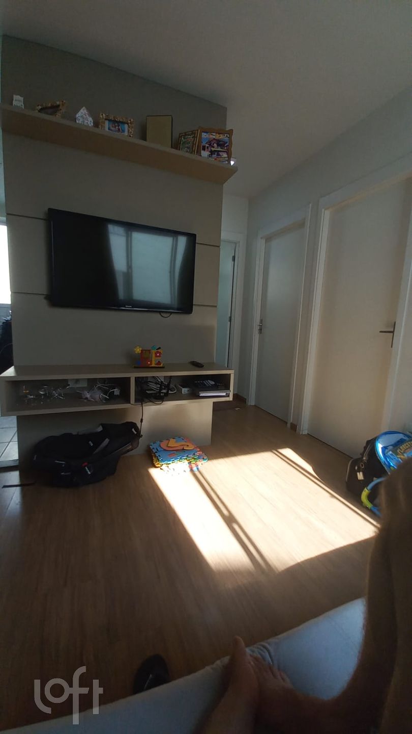 Apartamento à venda com 2 quartos, 44m² - Foto 3