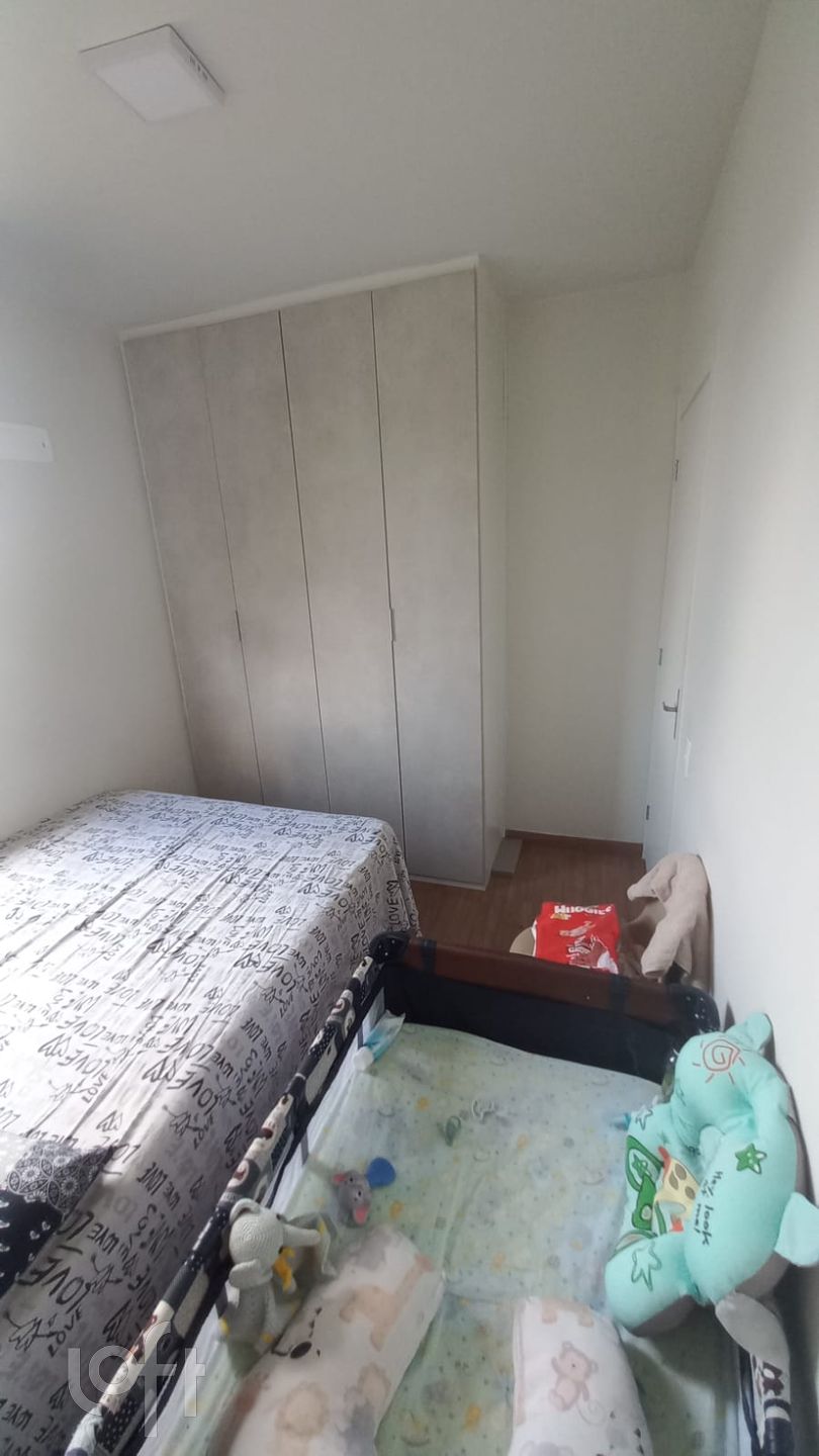 Apartamento à venda com 2 quartos, 44m² - Foto 14