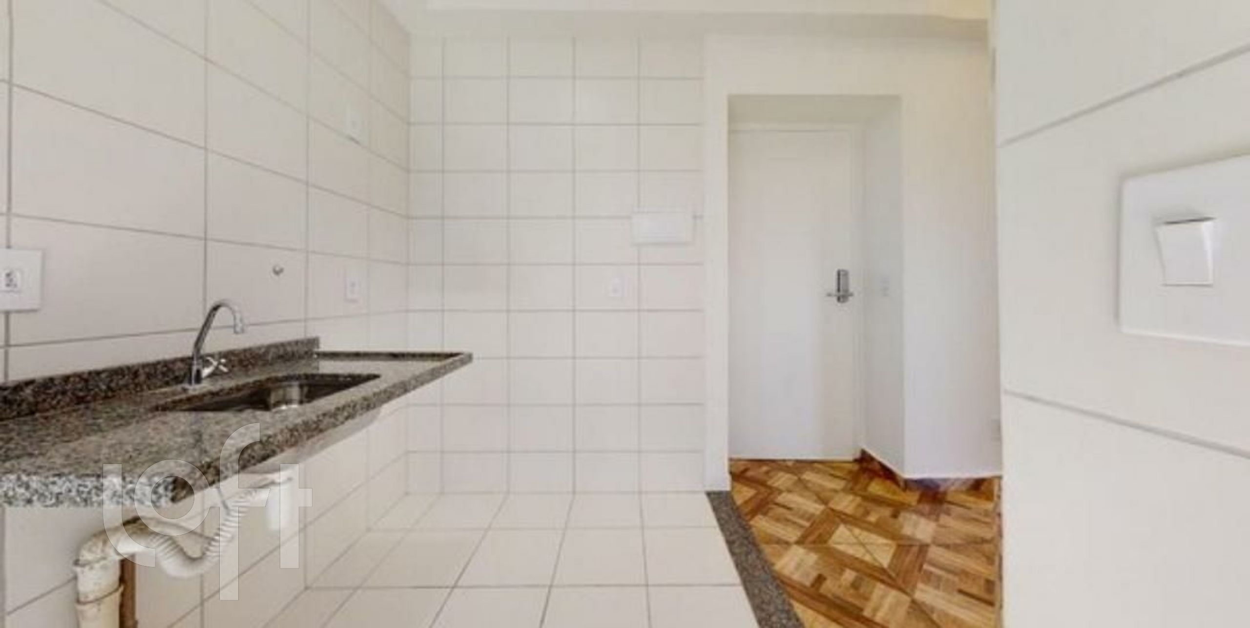 Apartamento à venda com 1 quarto, 32m² - Foto 1