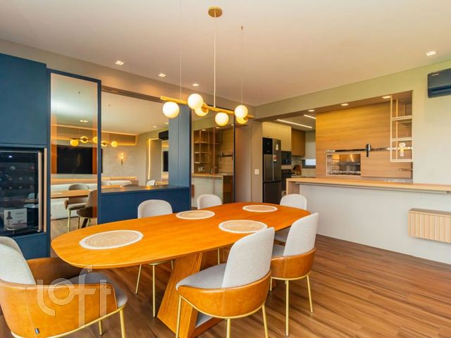 Apartamento com 115m², 3 dormitórios, 3 suítes, 3 vagas, Petrópolis em Porto Alegre