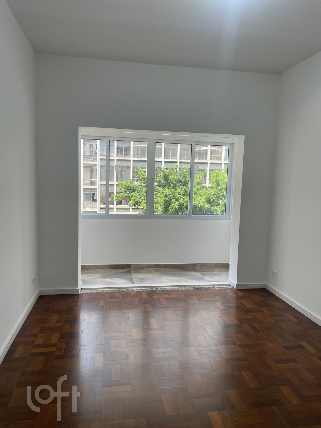 Apartamento à venda com 2 quartos, 108m² - Foto 2