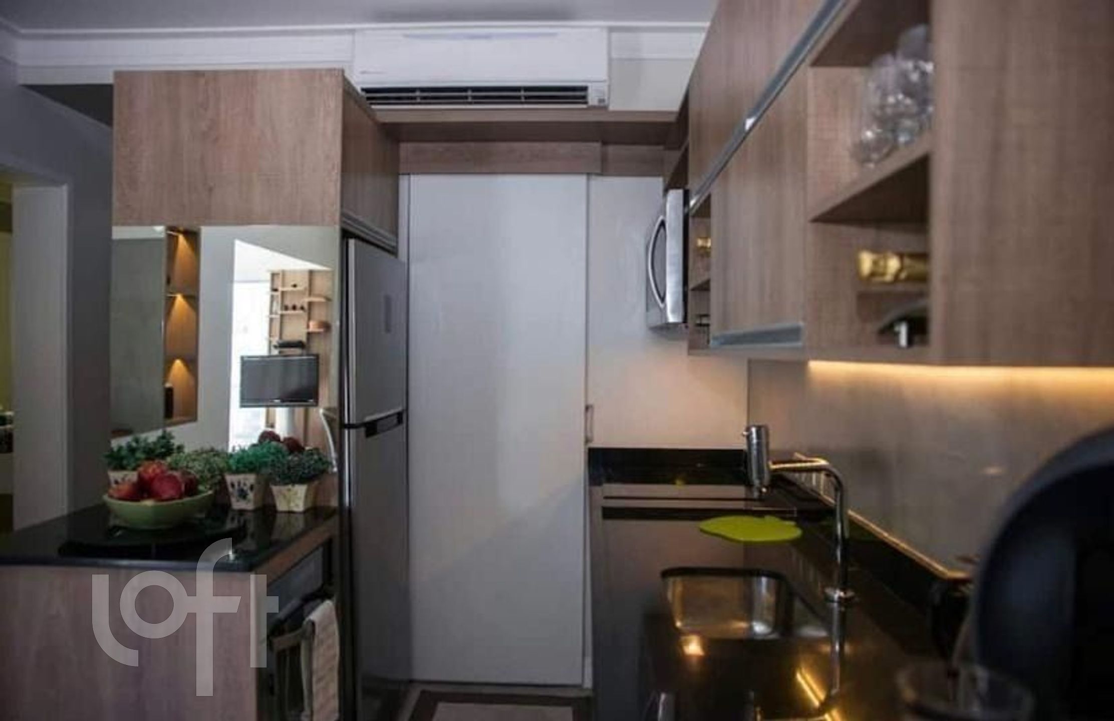 Apartamento à venda com 1 quarto, 61m² - Foto 2