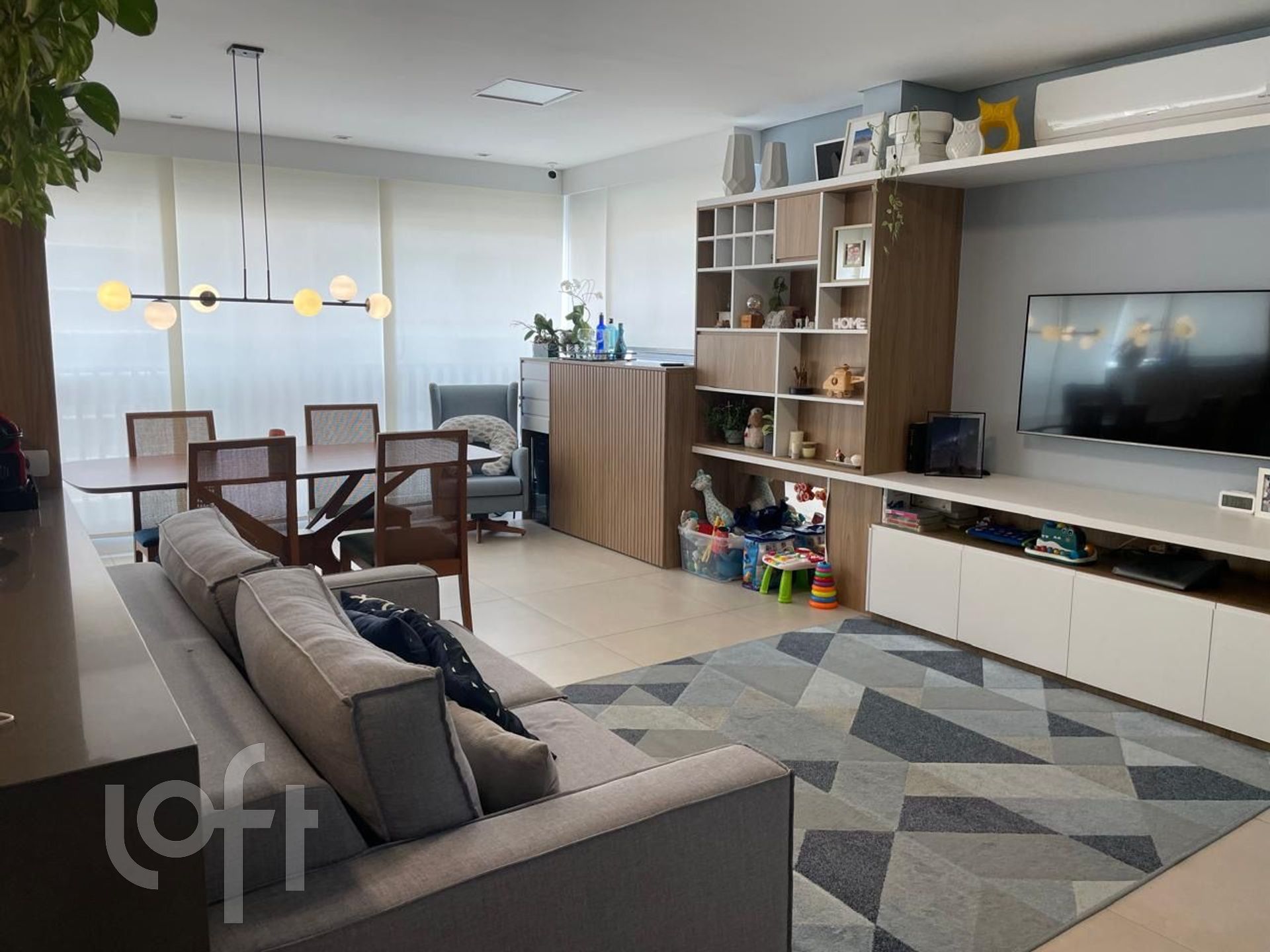 Apartamento à venda com 2 quartos, 74m² - Foto 1