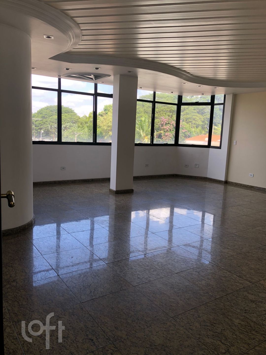 Apartamento à venda com 3 quartos, 167m² - Foto 1