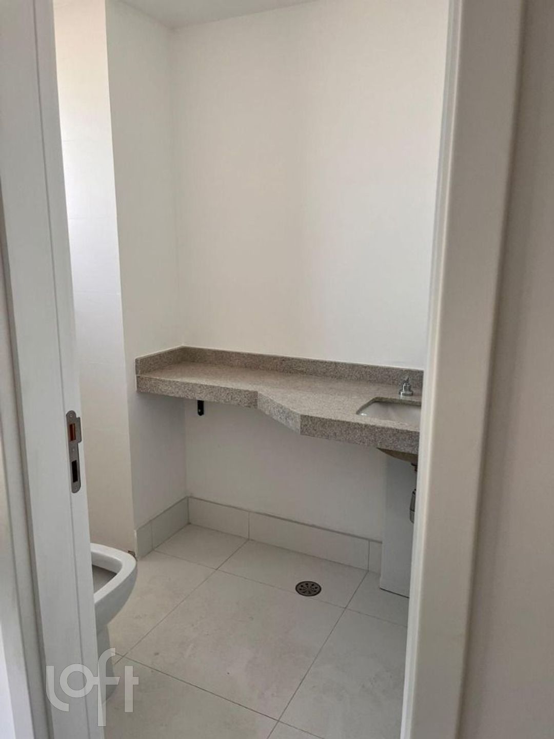 Apartamento à venda com 3 quartos, 143m² - Foto 23