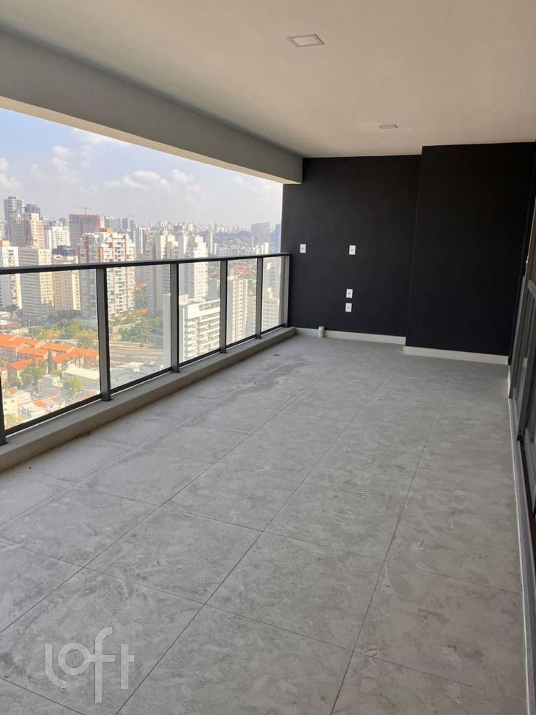 Apartamento à venda com 3 quartos, 143m² - Foto 1