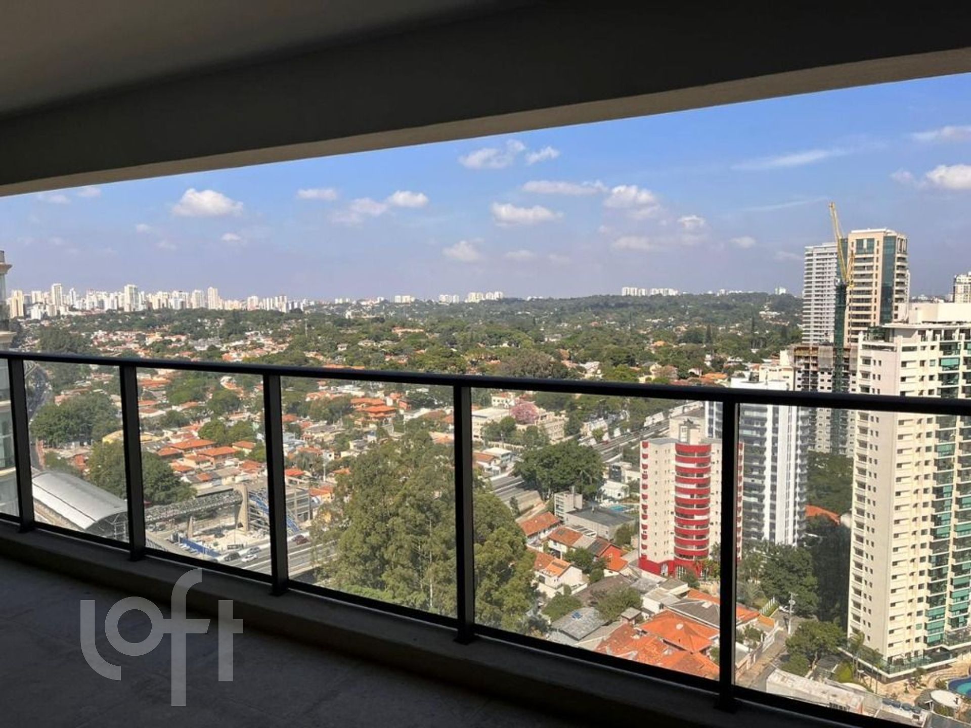 Apartamento à venda com 3 quartos, 143m² - Foto 2